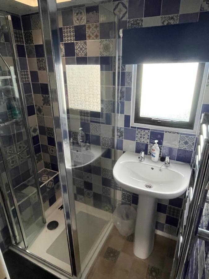 Private Holiday Home In Calm Site Wootton Bridge  Εξωτερικό φωτογραφία